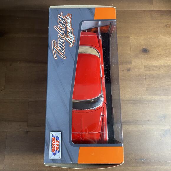 1955 Chrysler C300 Red 1/24 Scale Diecast Model Toy Car Motor Max - Picture 4 of 7